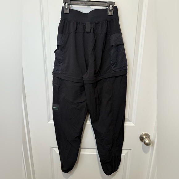 Lululemon Women’s Convertible Hiking Pants-Size 2 - Picture 1 of 6